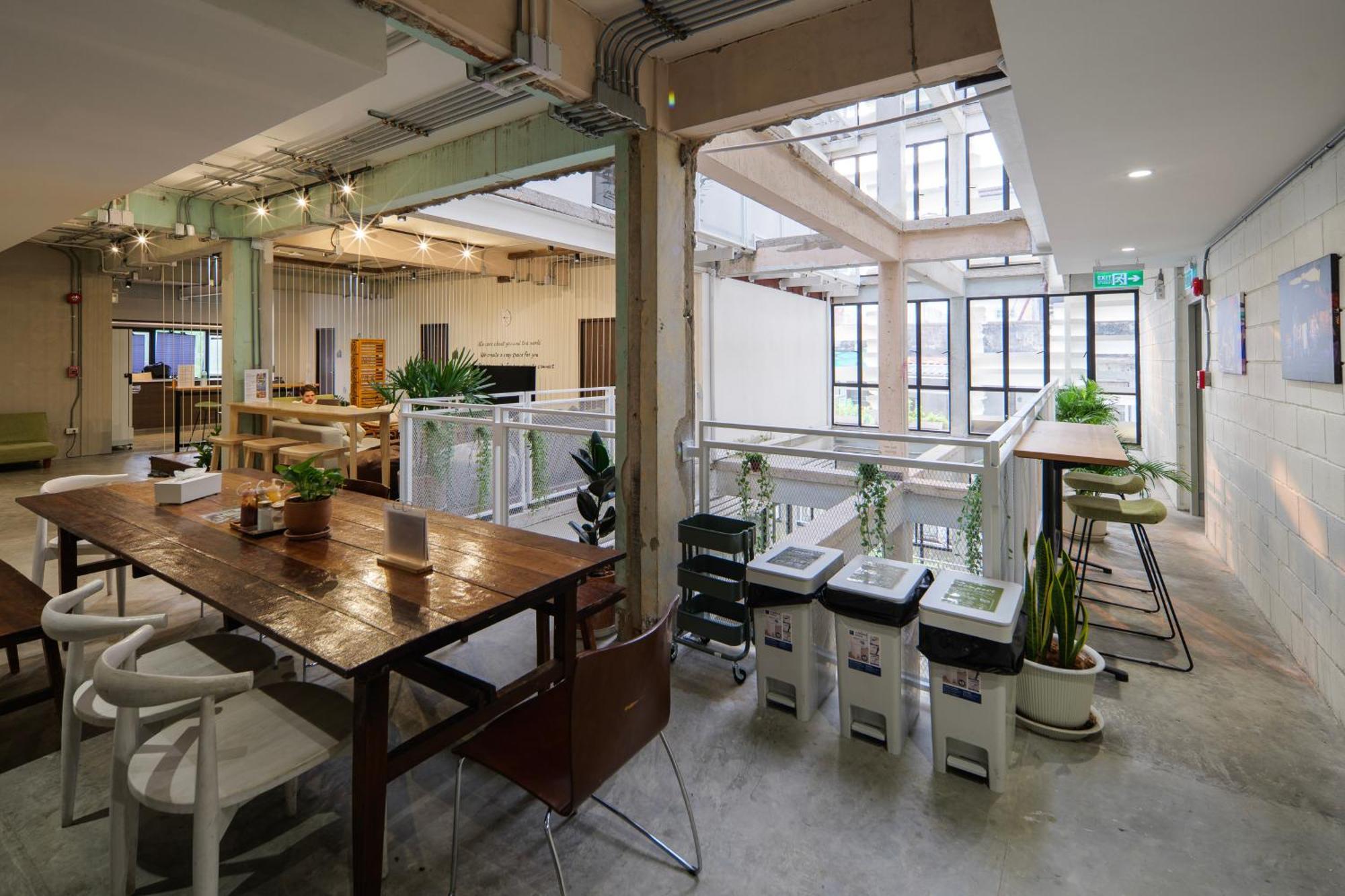 C'House Bangkok 호스텔 외부 사진