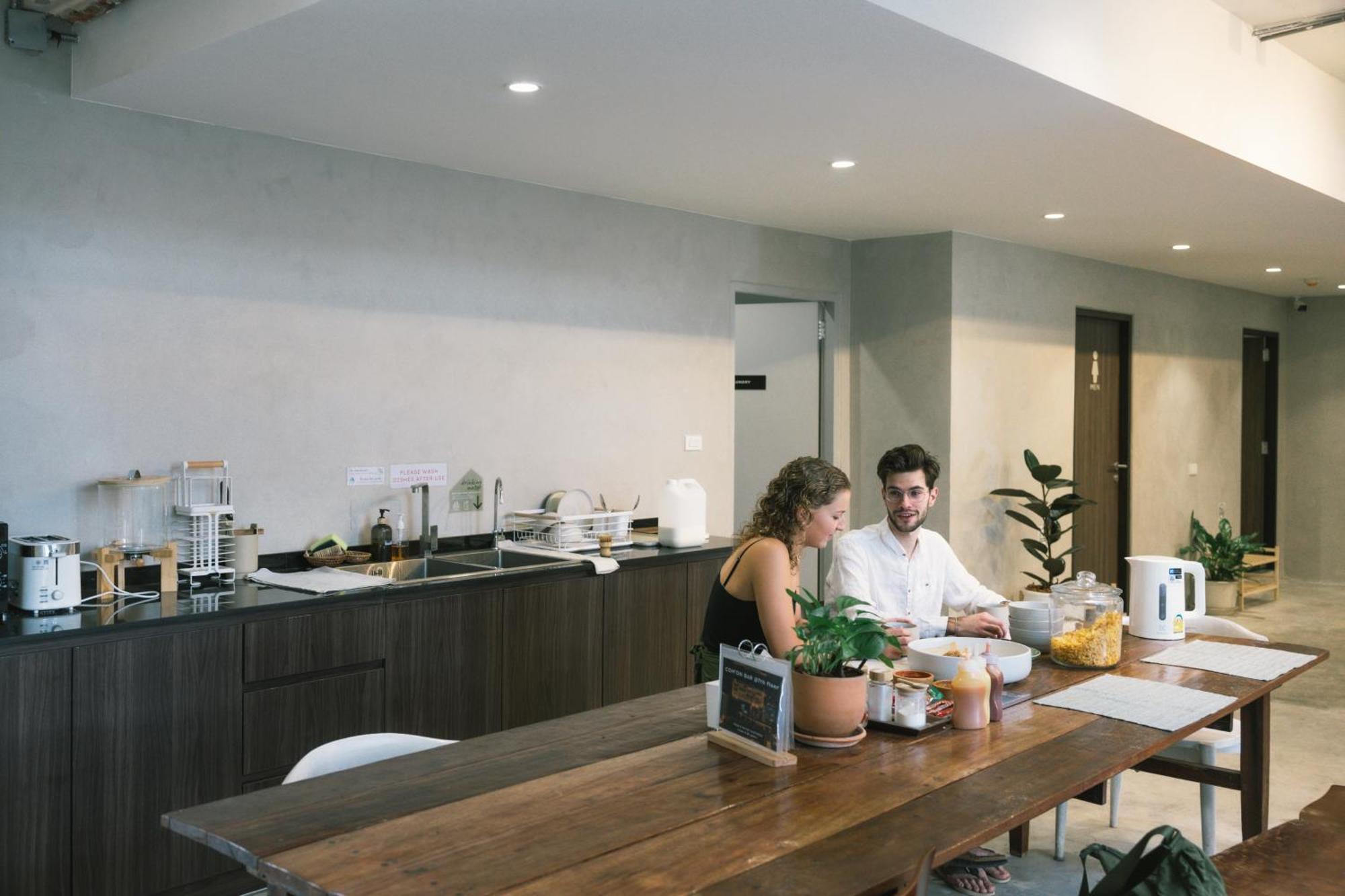 C'House Bangkok 호스텔 외부 사진