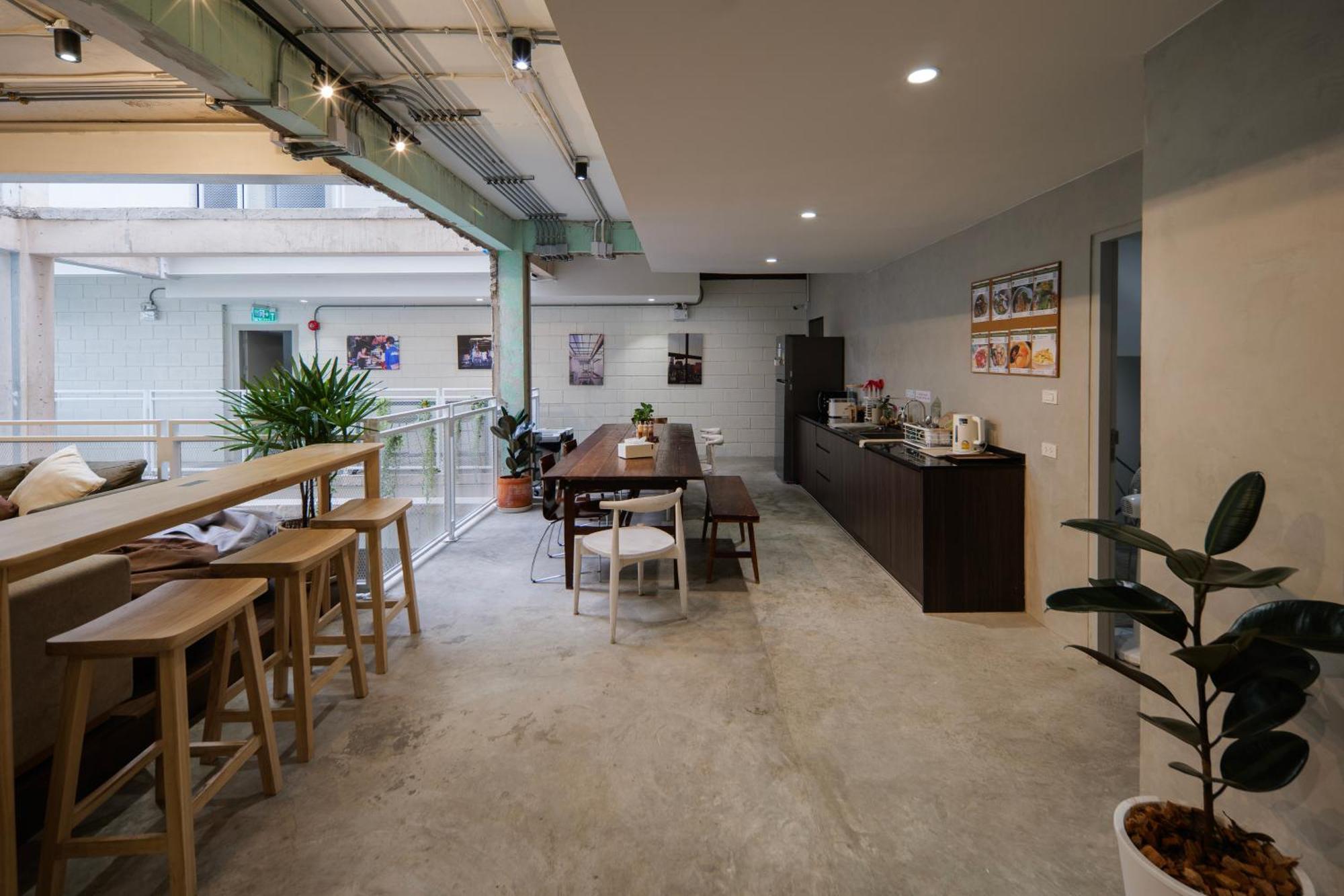 C'House Bangkok 호스텔 외부 사진